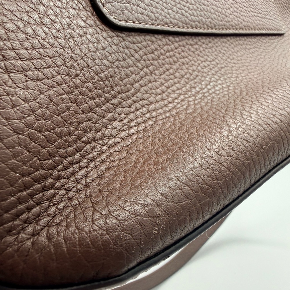 Louis Vuitton Volta bag in Taurillon leather - Picture 6 of 16